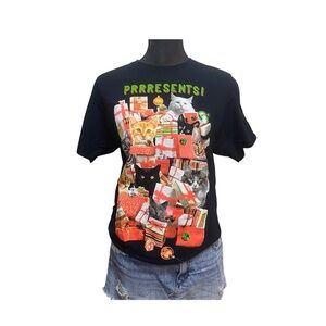 DEC 25th Christmas Gift Cat Shirt Size Medium Unisex 🎁